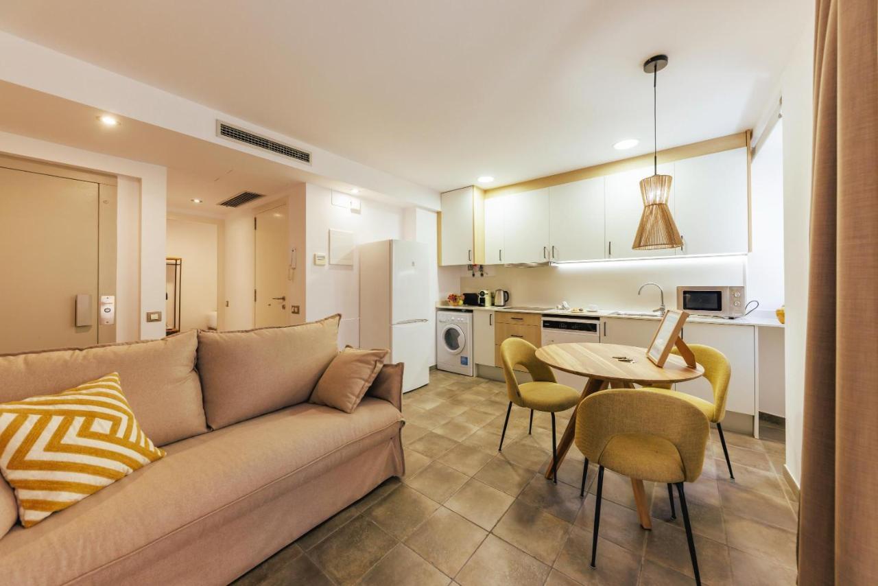 Bravissimo Mercadal, One-bedroom Sofa Bed Apartment Gerona